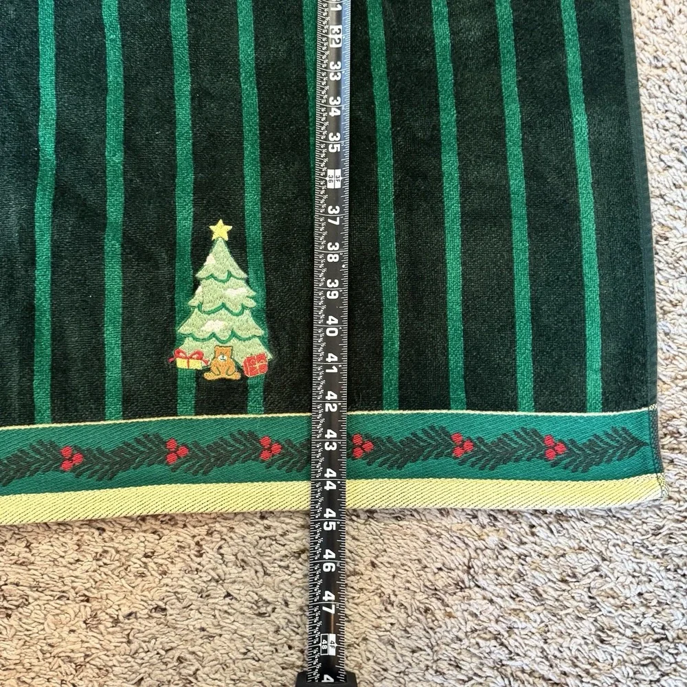 Vtg Linens & Things Velour Christmas 1 Bath Towel & 1 Hand Towel Set 100% Cotton